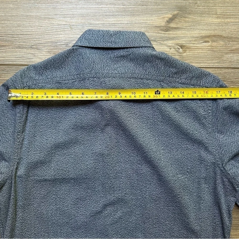 Banana Republic | Heavyweight Double Pocket Shirt in Charcoal Heather (Small)